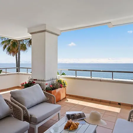 Front Line Luxury In Heaven Apartamento Estepona