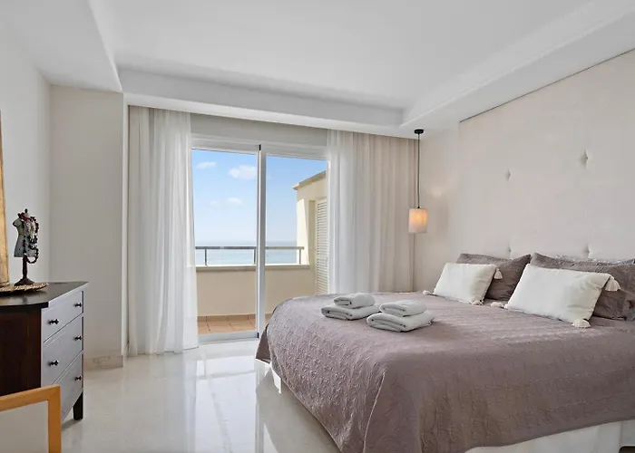 Front Line Luxury In Heaven