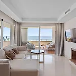 Front Line Luxury In Heaven *
