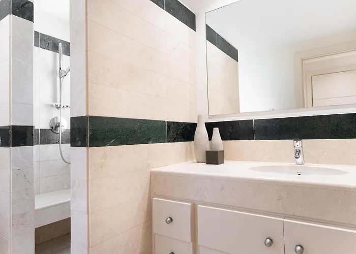 Front Line Luxury In Heaven דירה