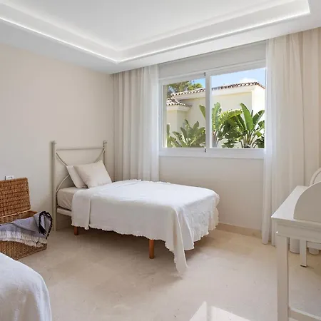 Front Line Luxury In Heaven Apartment *
